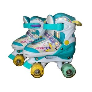 Wooltime Kids Adjustable Roller Skates Teal Light Up Wheels Quad Size Small